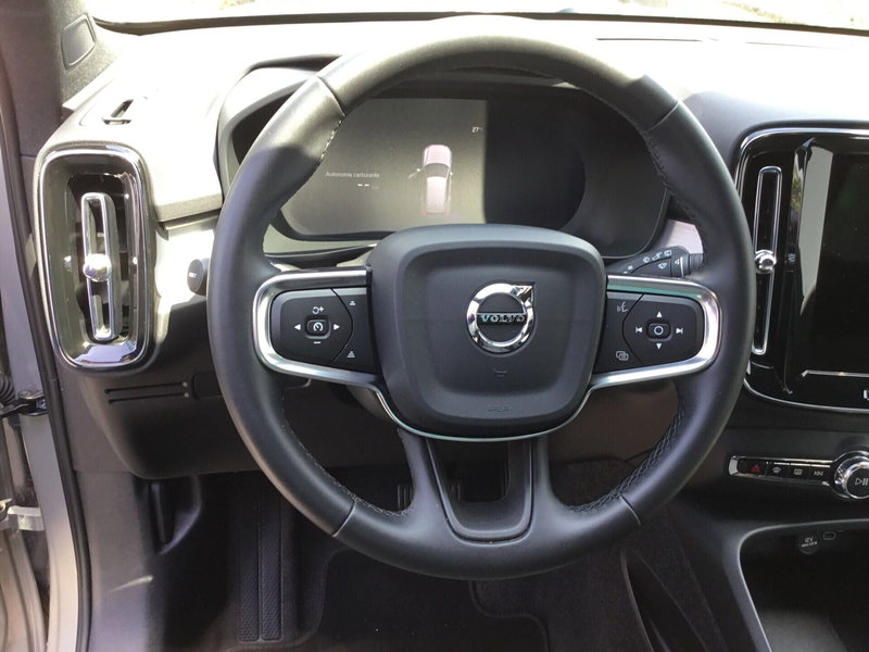Volvo XC40 usata a Napoli (8)