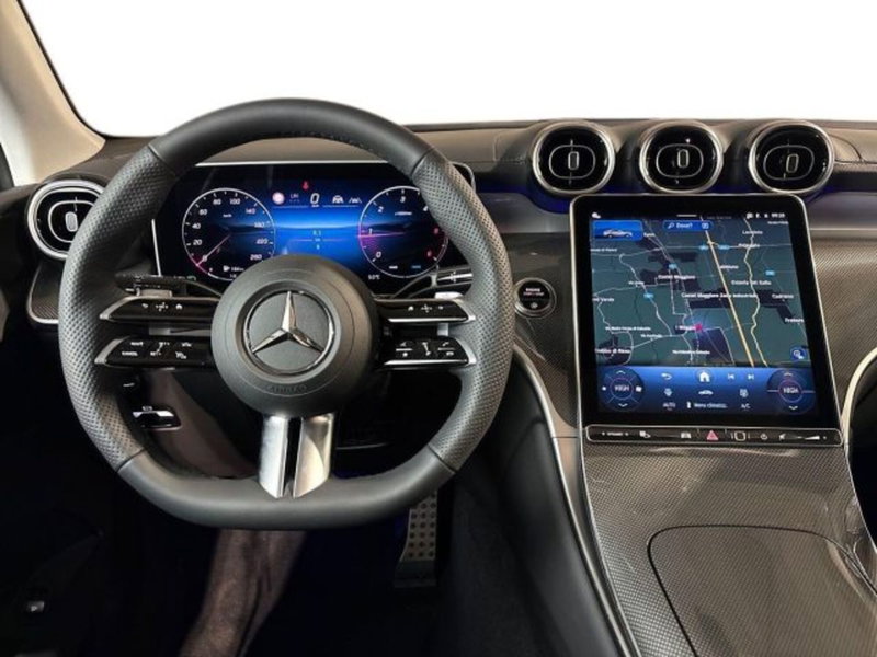 Mercedes-Benz GLC nuova a Bologna (14)