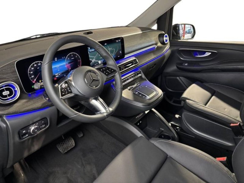 Mercedes-Benz Classe V nuova a Bologna (11)