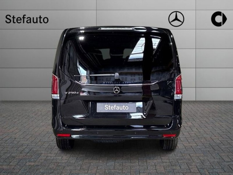 Mercedes-Benz Classe V nuova a Bologna (6)