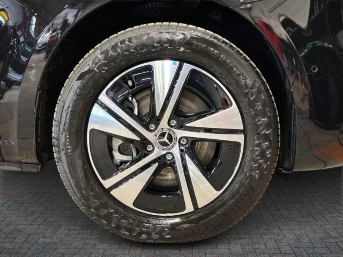 Mercedes-Benz Classe V nuova a Bologna (8)
