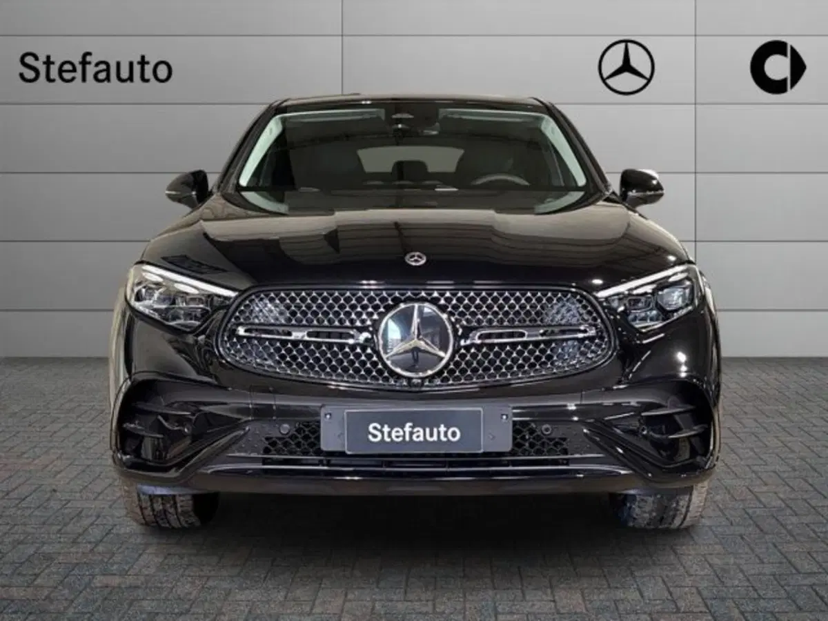 Mercedes-Benz GLC nuova a Bologna (4)