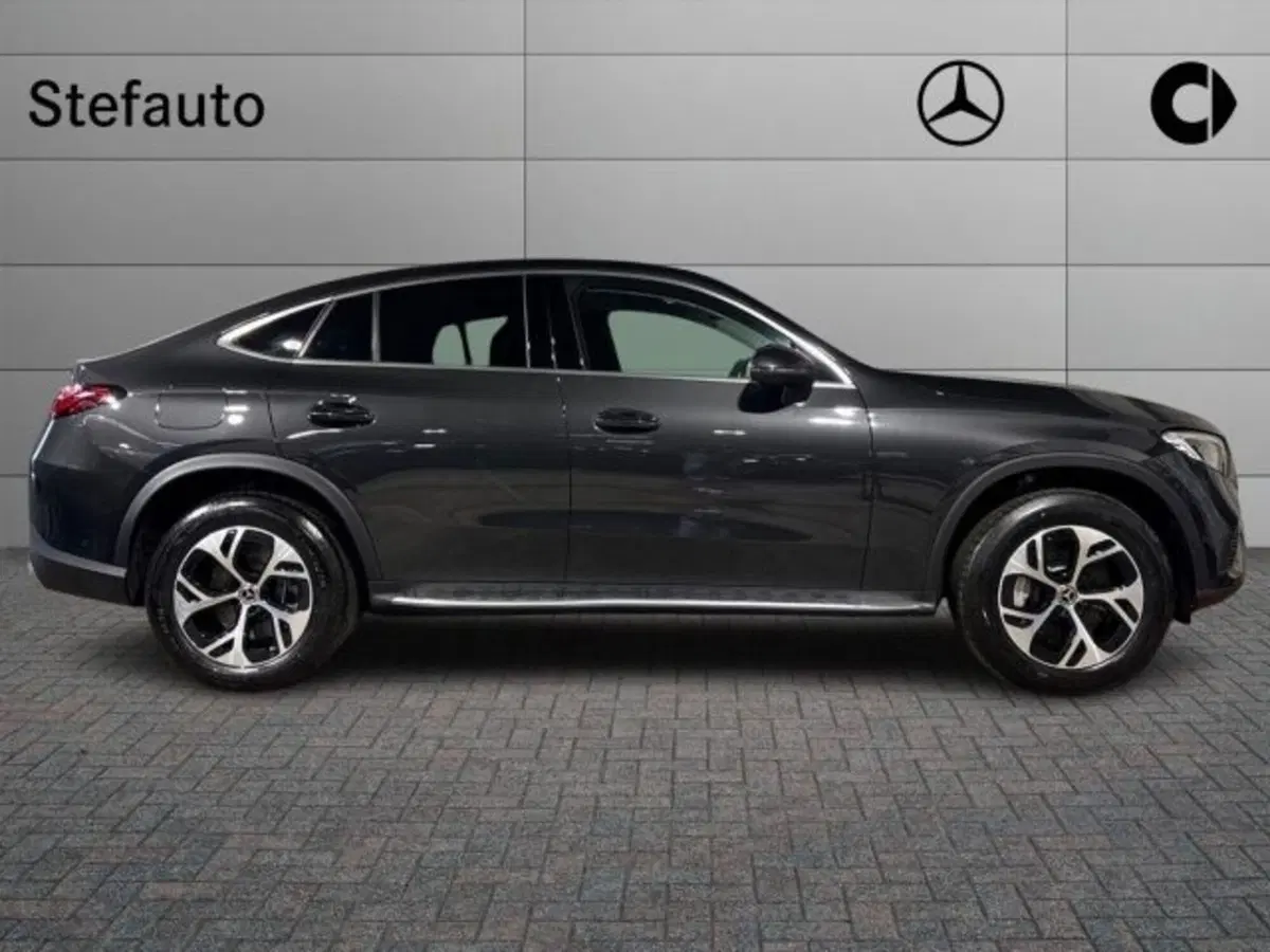 Mercedes-Benz GLC nuova a Bologna (2)