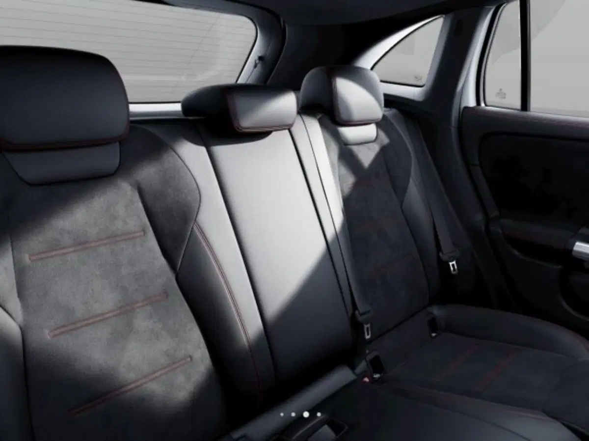 Mercedes-Benz GLA SUV nuova a Verona (6)