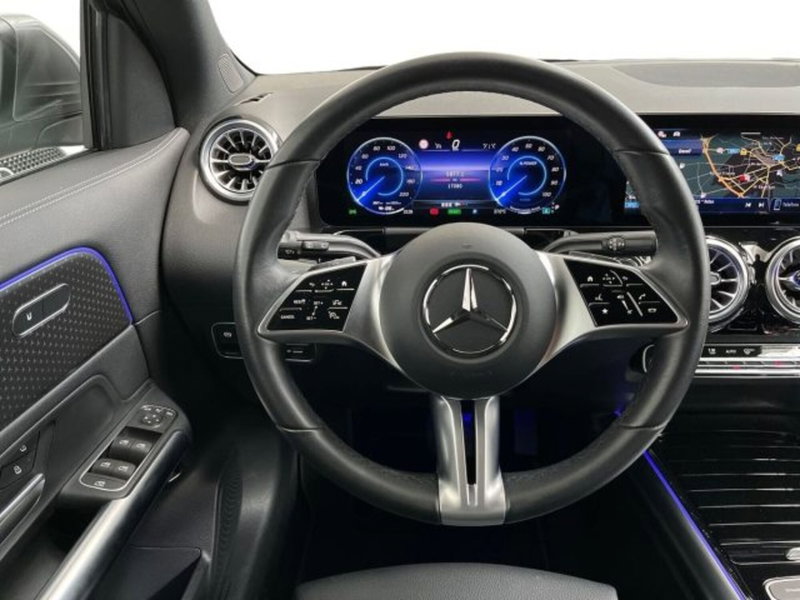 Mercedes-Benz EQA usata a Verona (10)