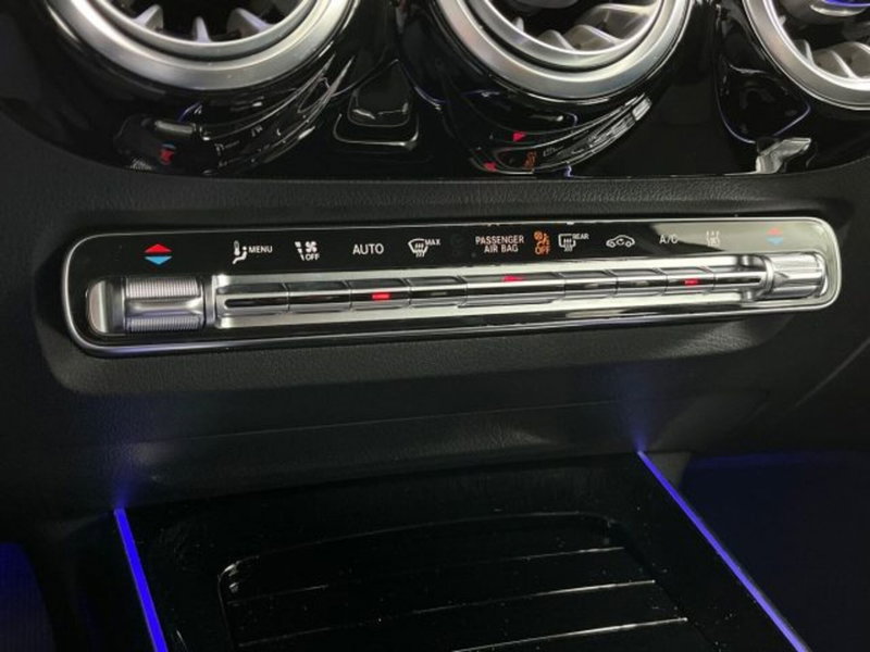 Mercedes-Benz EQA usata a Verona (13)