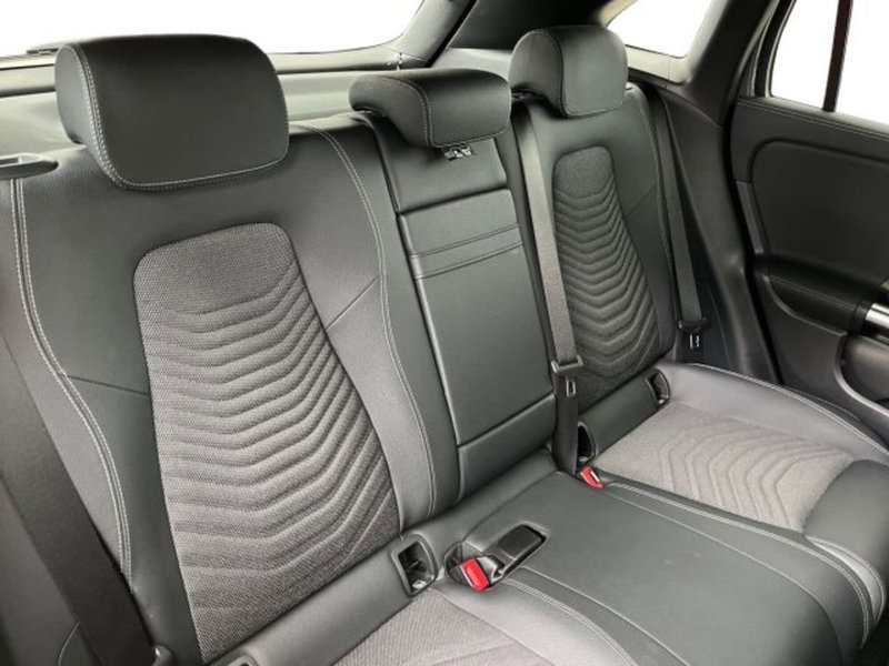 Mercedes-Benz EQA usata a Verona (15)