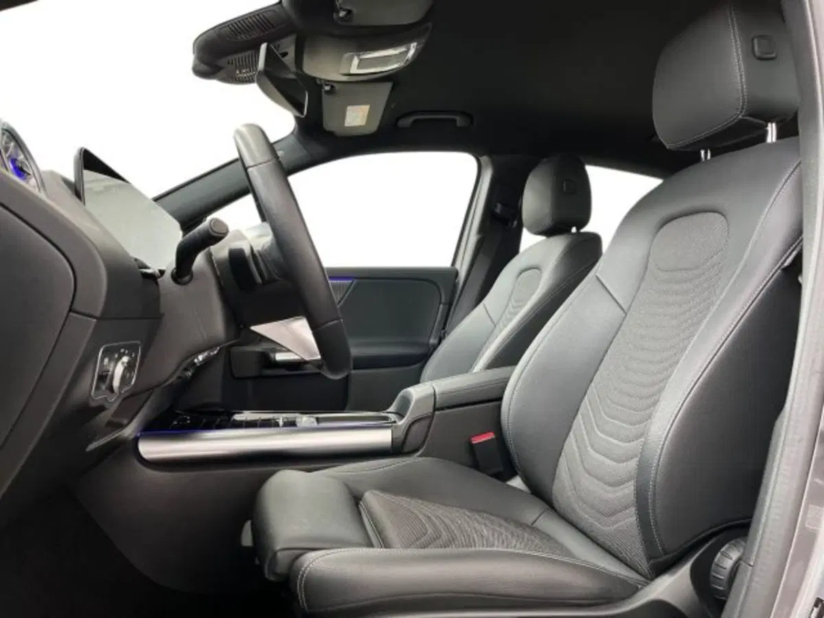 Mercedes-Benz EQA usata a Verona (9)