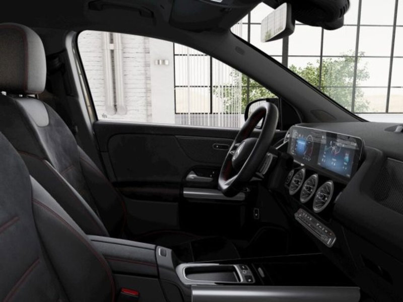 Mercedes-Benz GLA SUV nuova a Verona (7)