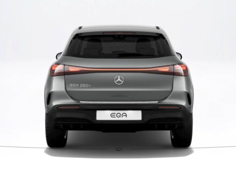 Mercedes-Benz EQA nuova a Verona (4)