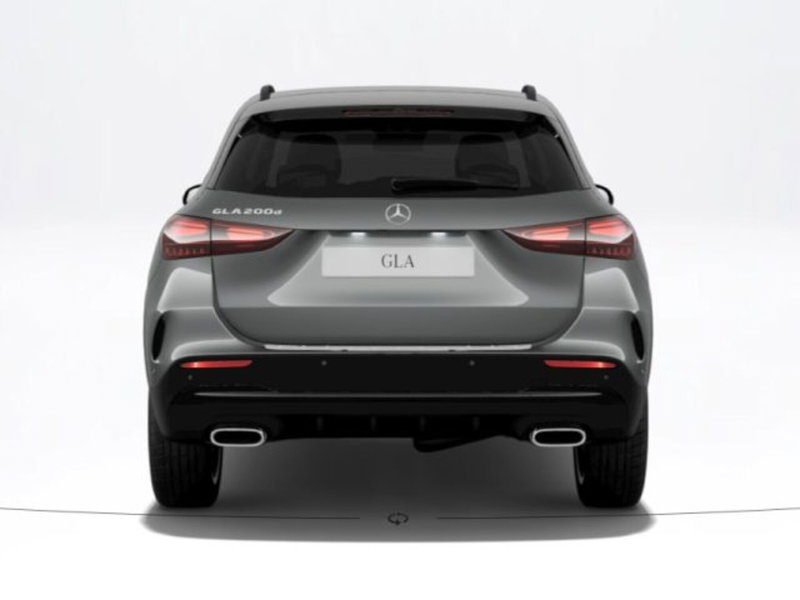 Mercedes-Benz GLA SUV nuova a Verona (4)