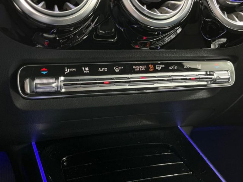 Mercedes-Benz EQA usata a Verona (13)