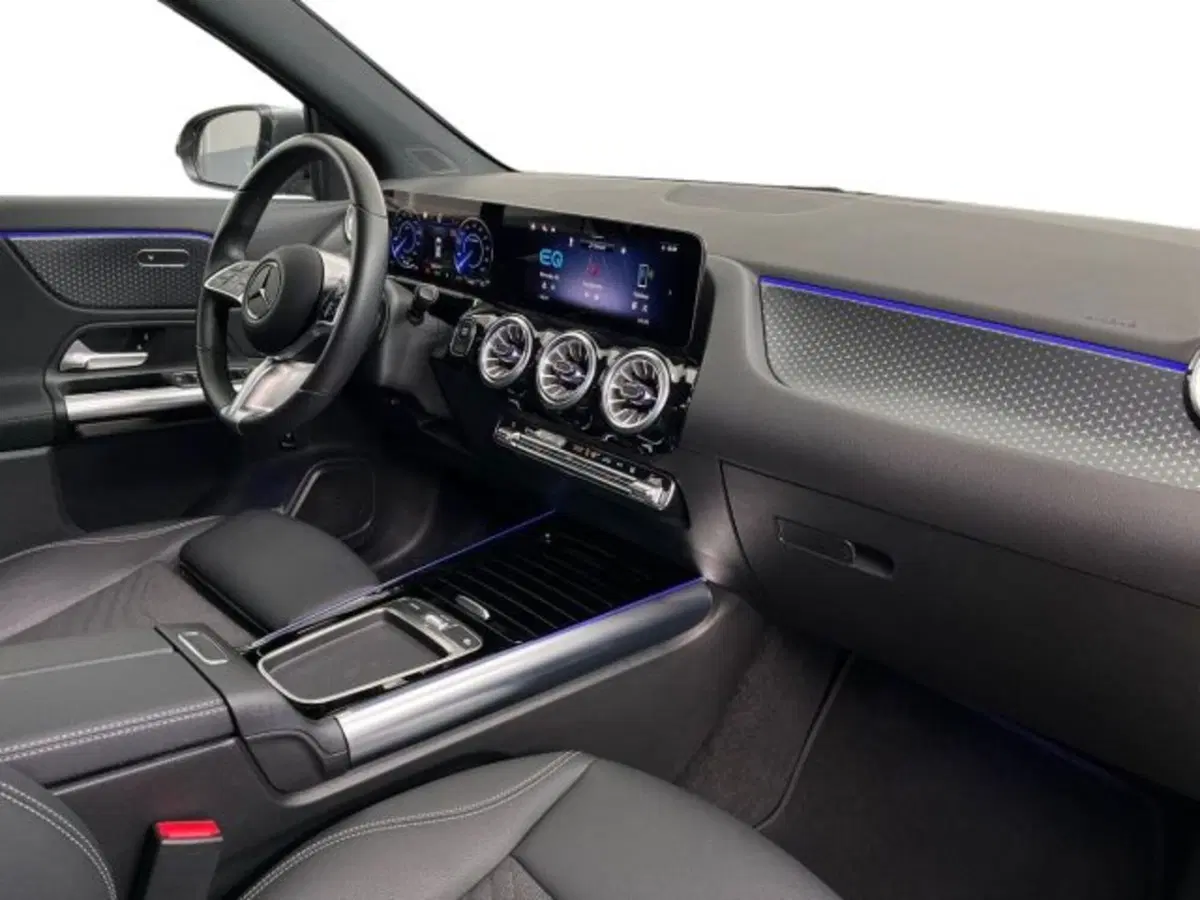 Mercedes-Benz EQA usata a Verona (14)