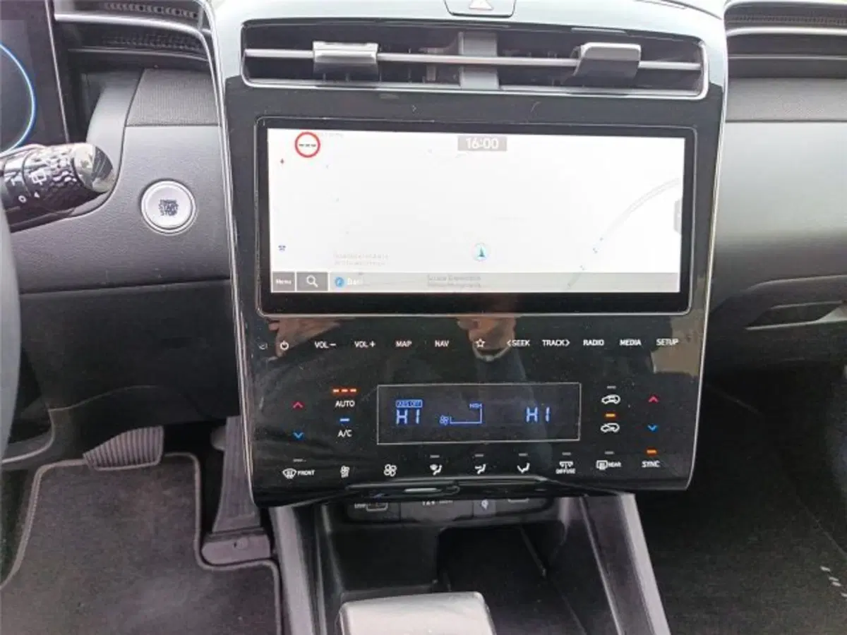 Hyundai Tucson usata a Bari (15)