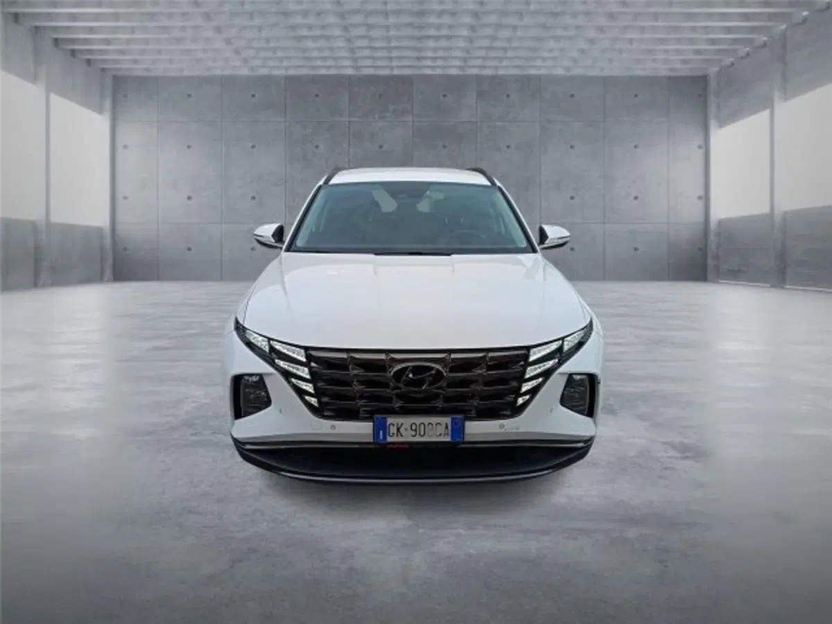 Hyundai Tucson usata a Bari (2)