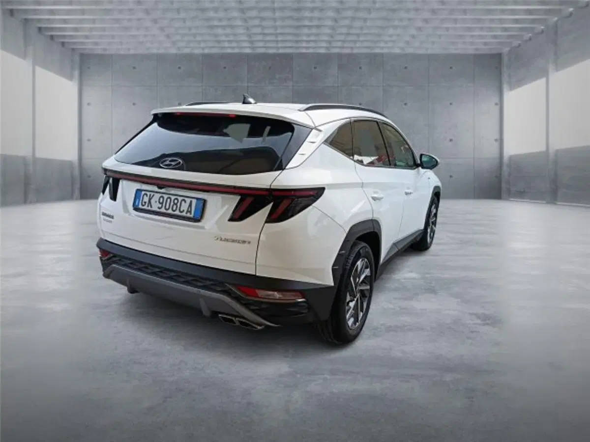 Hyundai Tucson usata a Bari (6)