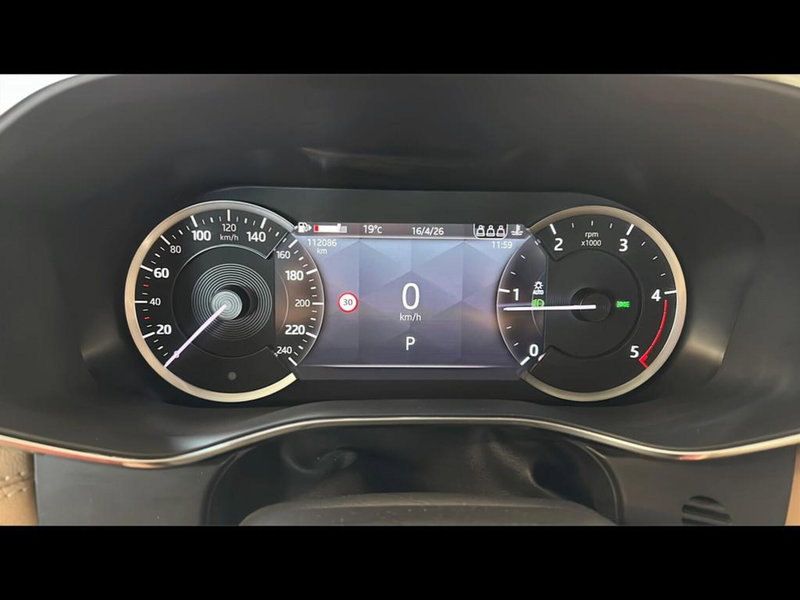 Jaguar F-Pace usata a Varese (10)