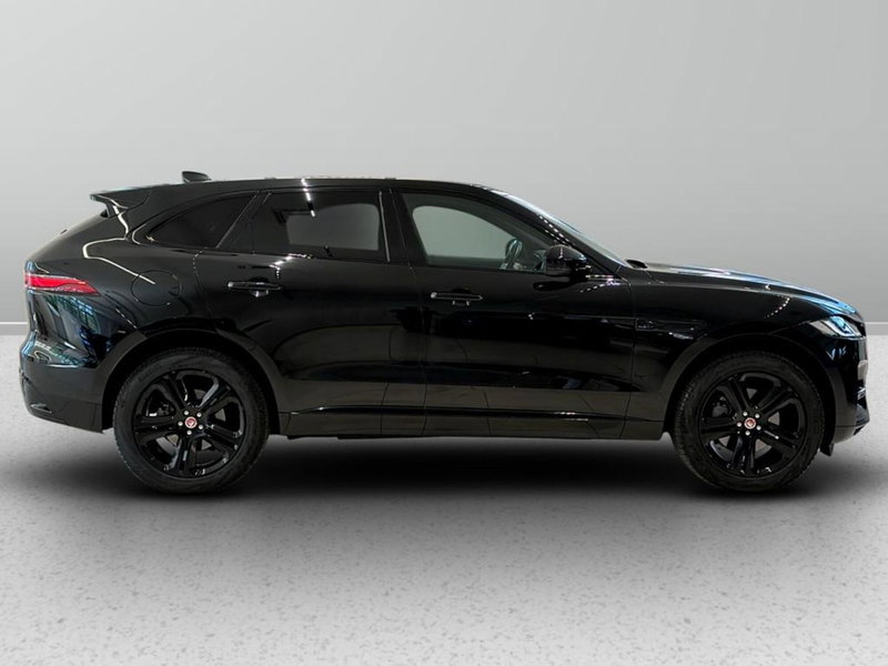 Jaguar F-Pace usata a Varese (6)
