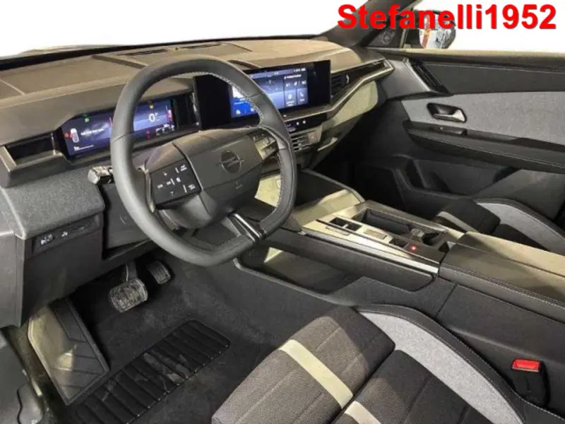 Opel Grandland nuova a Bologna (11)