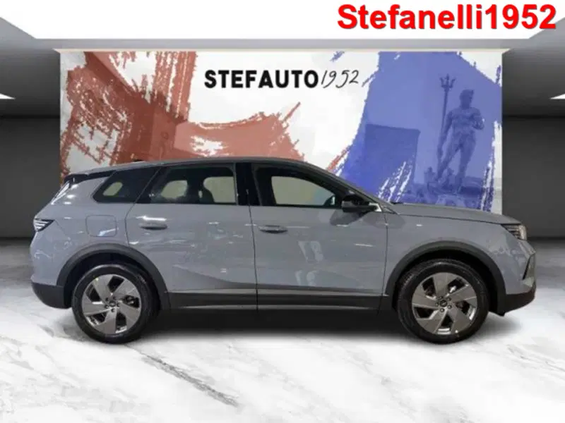 Opel Grandland nuova a Bologna (2)