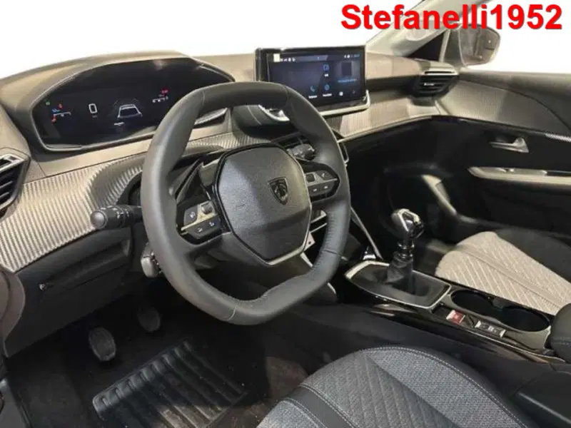 Peugeot 208 nuova a Bologna (11)