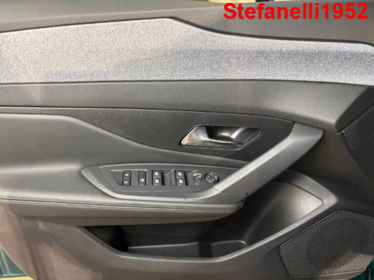 Peugeot 308 nuova a Bologna (10)