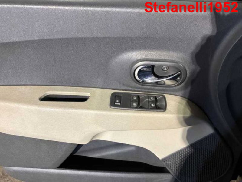 Dacia Lodgy usata a Bologna (10)