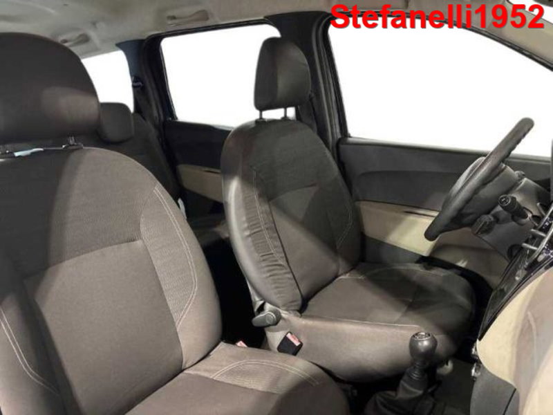 Dacia Lodgy usata a Bologna (16)