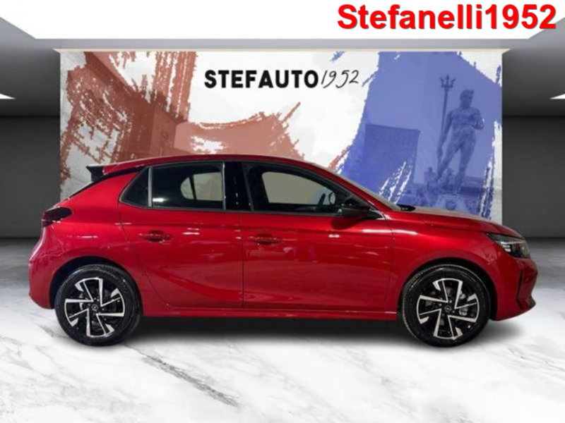 Opel Corsa nuova a Bologna (2)