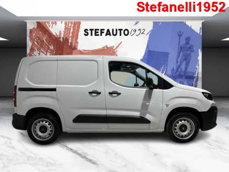 Citroen Berlingo Furgone nuova a Bologna (2)