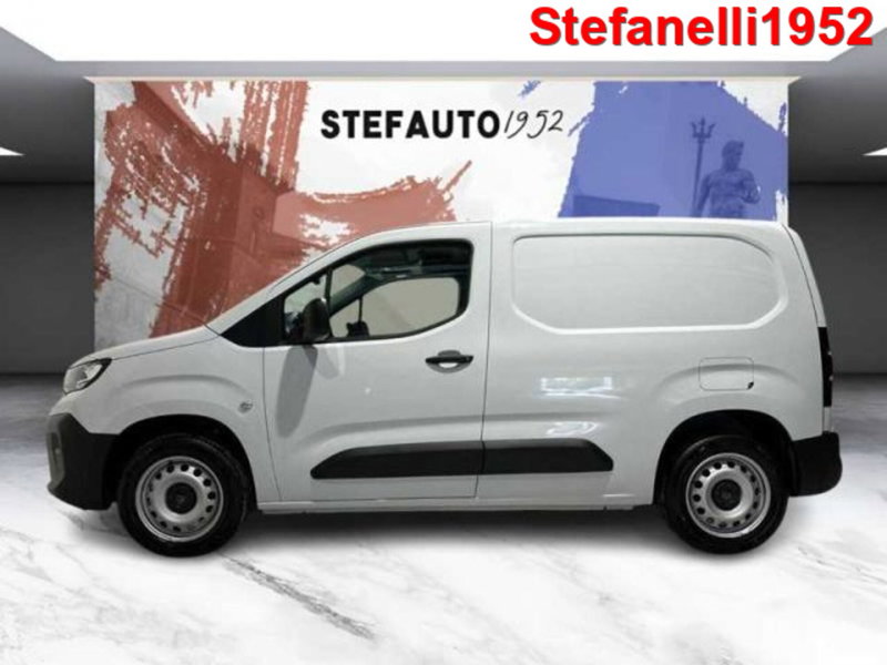 Peugeot Partner Furgone nuova a Bologna (3)