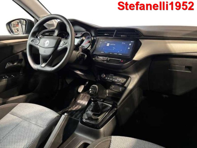 Opel Corsa nuova a Bologna (15)