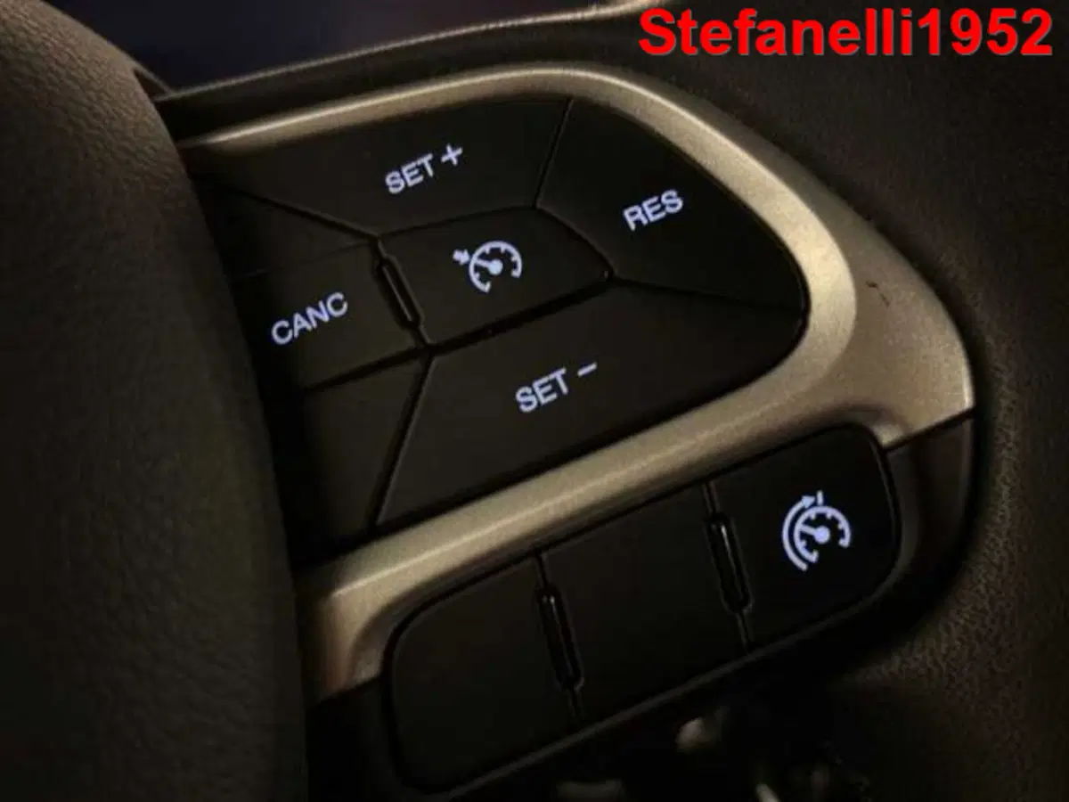 Jeep Renegade usata a Bologna (19)