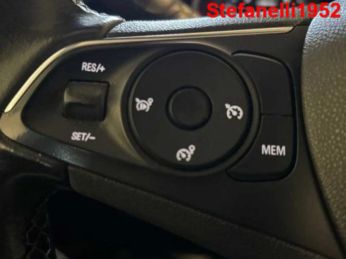 Opel Grandland X usata a Bologna (20)