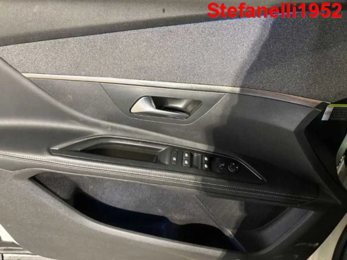 Peugeot 5008 usata a Bologna (10)