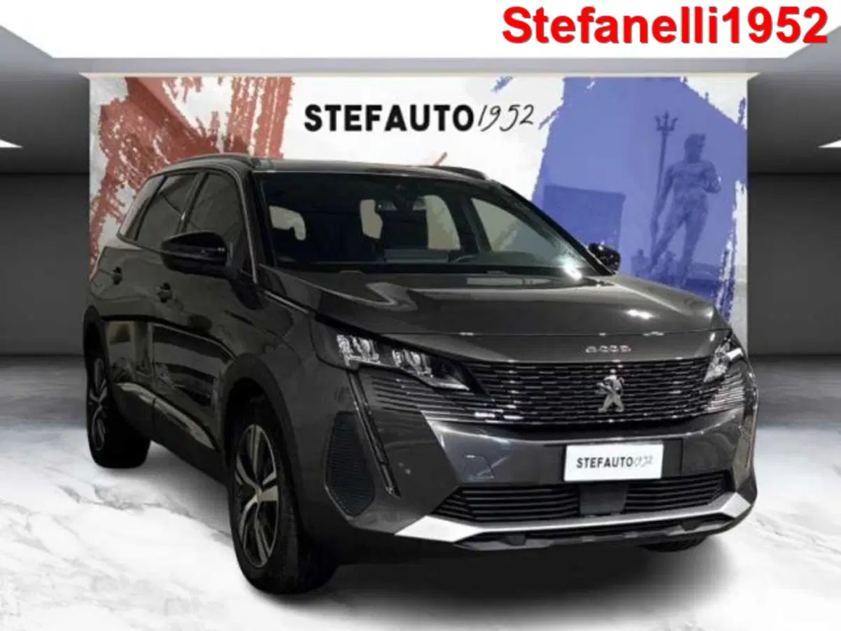 Peugeot 5008 usata a Bologna