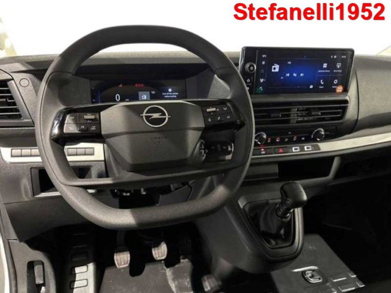 Opel Vivaro Furgone nuova a Bologna (14)