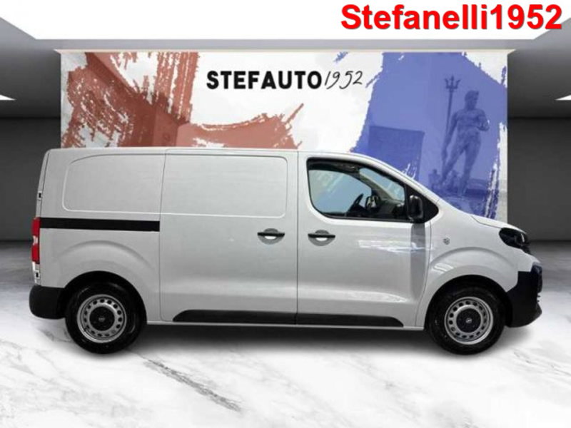 Opel Vivaro Furgone nuova a Bologna (2)