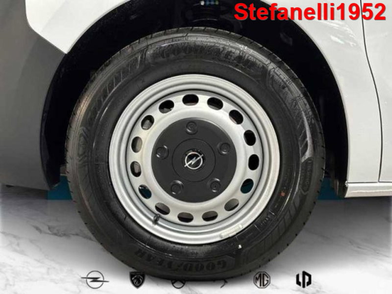 Opel Vivaro Furgone nuova a Bologna (8)