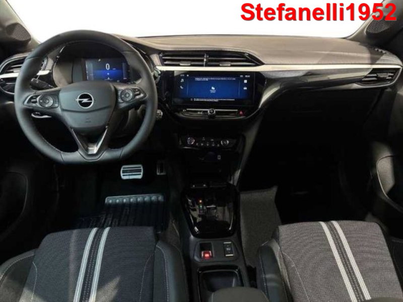 Opel Corsa nuova a Bologna (13)