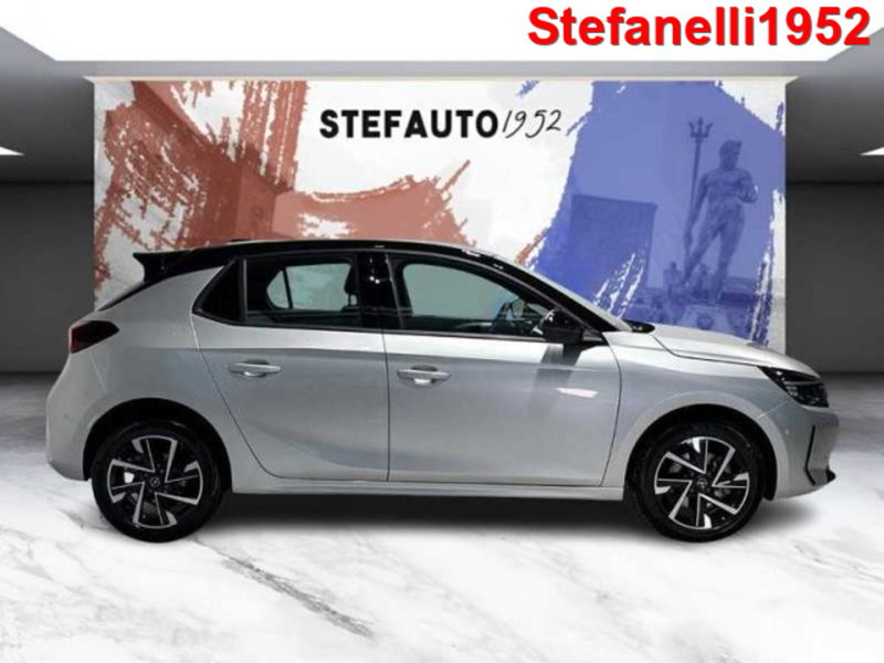 Opel Corsa nuova a Bologna (2)