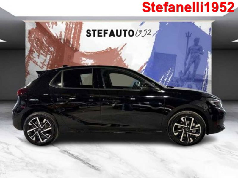 Opel Corsa nuova a Bologna (2)