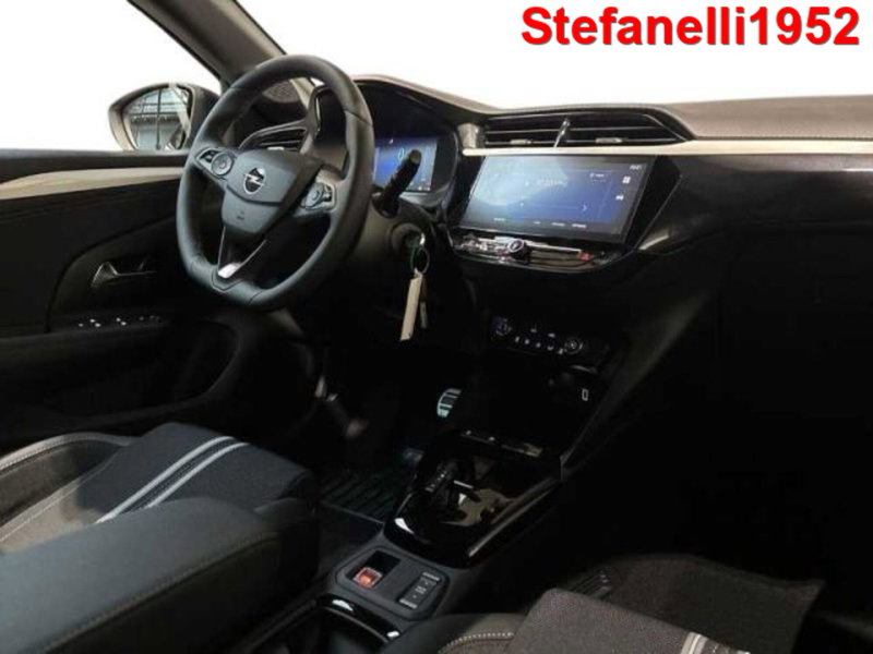 Opel Corsa nuova a Bologna (15)