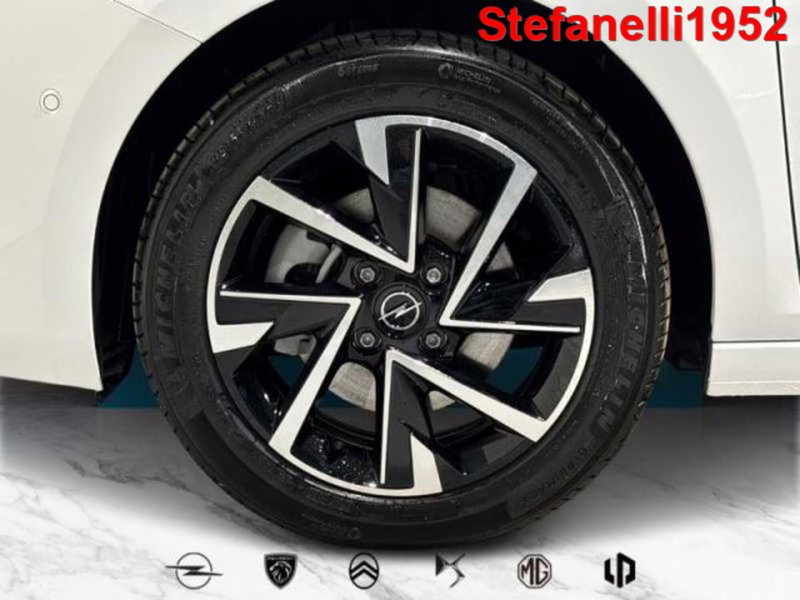 Opel Corsa nuova a Bologna (8)