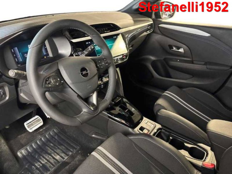 Opel Corsa nuova a Bologna (11)