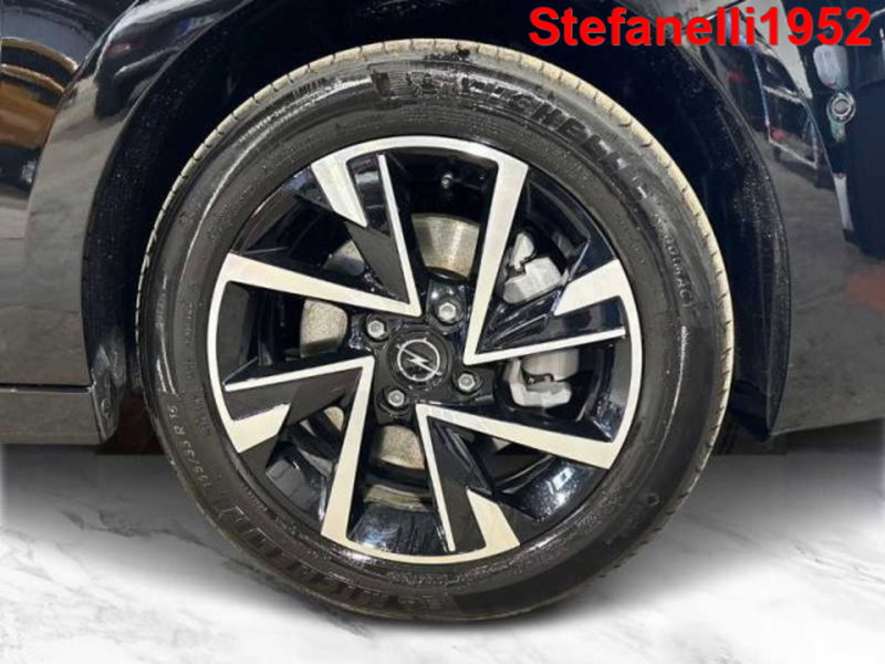 Opel Corsa nuova a Bologna (8)