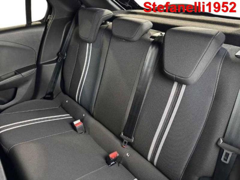 Opel Corsa nuova a Bologna (9)