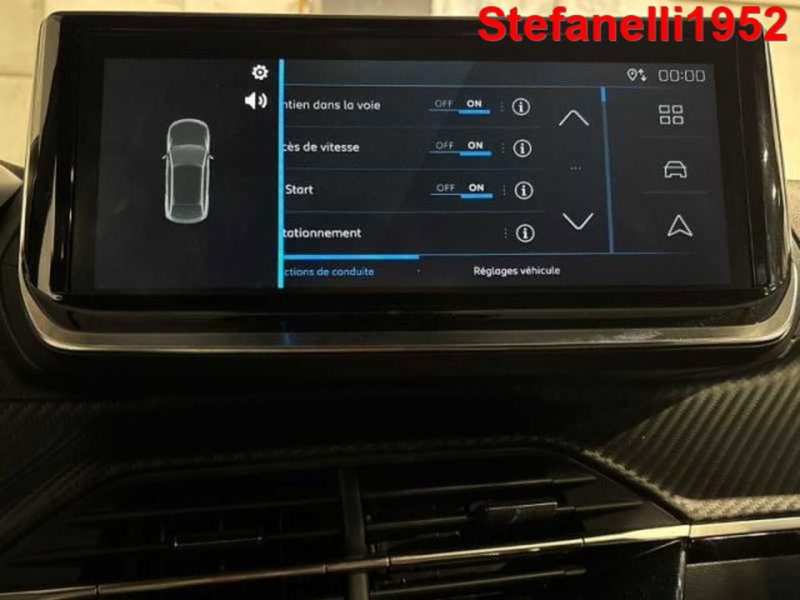 Peugeot 2008 nuova a Bologna (12)