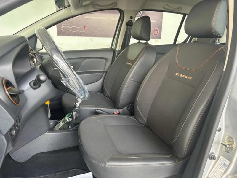 Dacia Sandero usata a Vercelli (14)