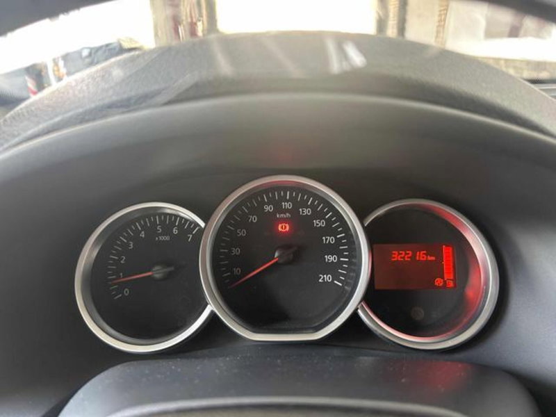 Dacia Sandero usata a Vercelli (15)